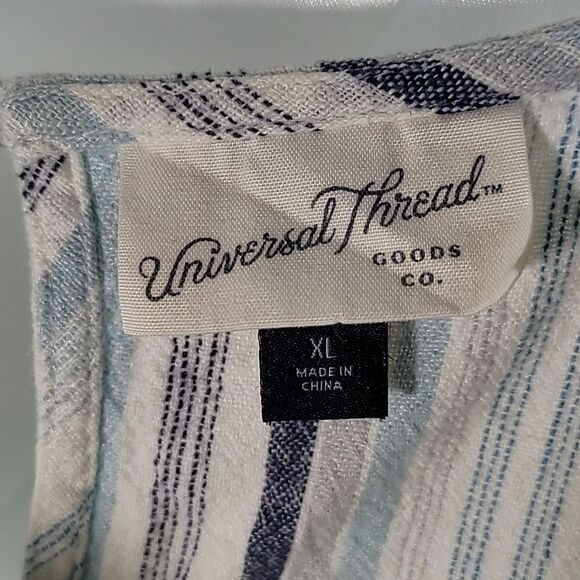 UNIVERSAL THREAD top Striped  sleeveless  Size XL  1855 - Picture 3 of 5